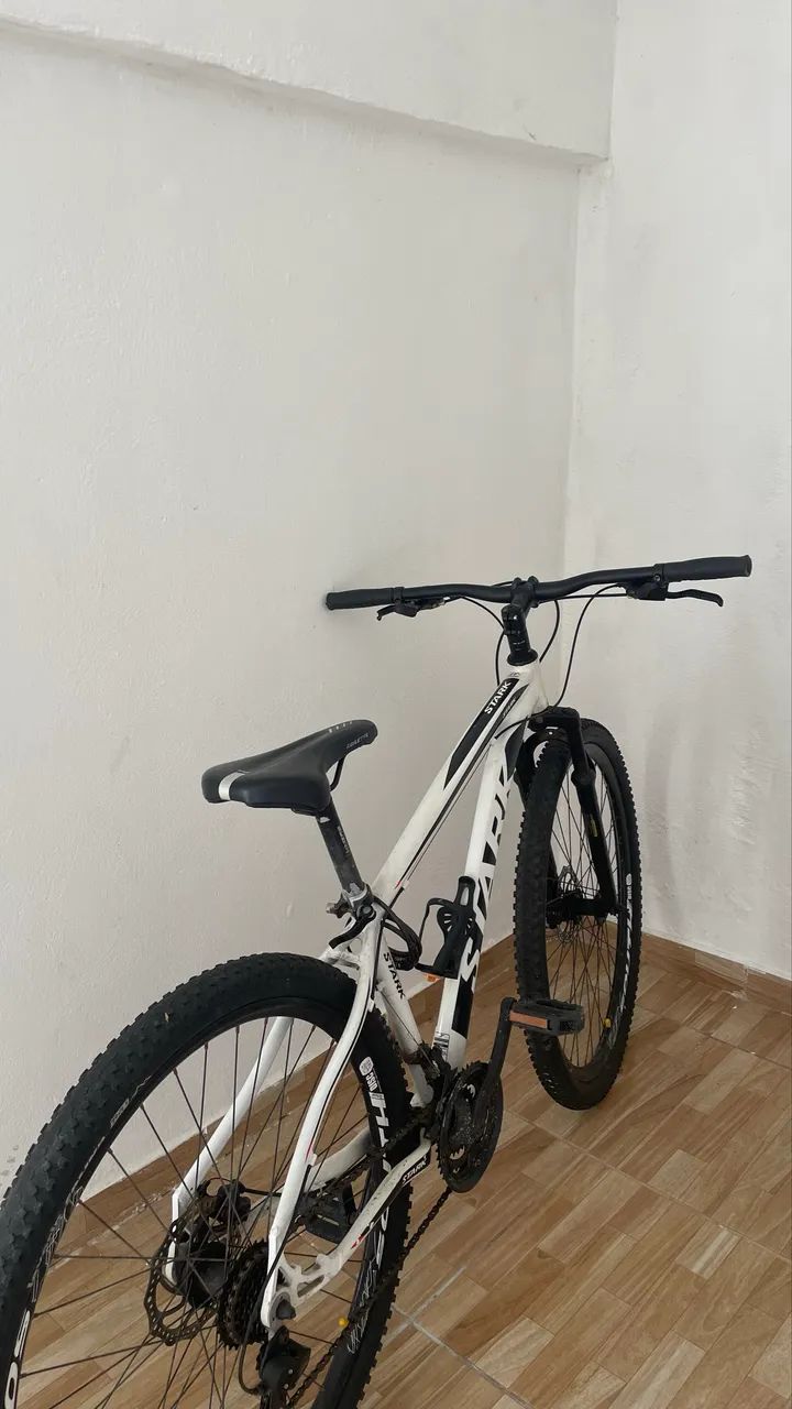 bicicleta aro 29 usada poucas vezes  - Foto 2