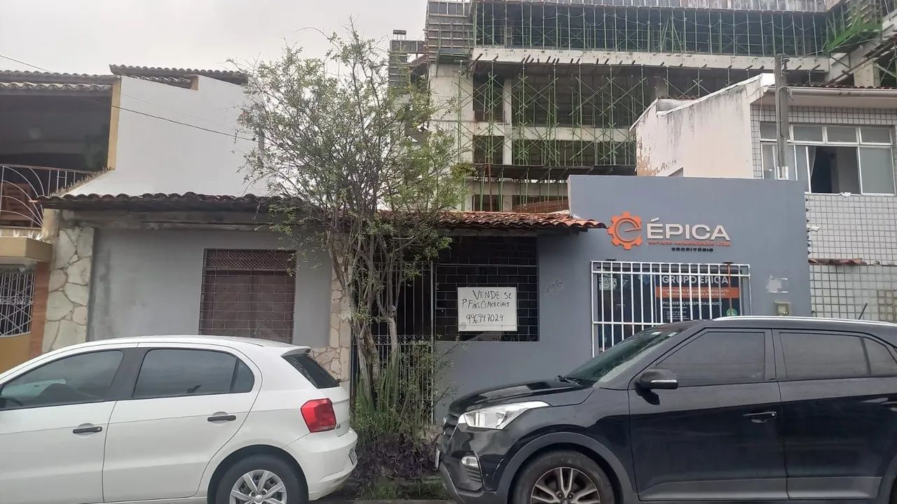 Vende casa na Jatiúca 