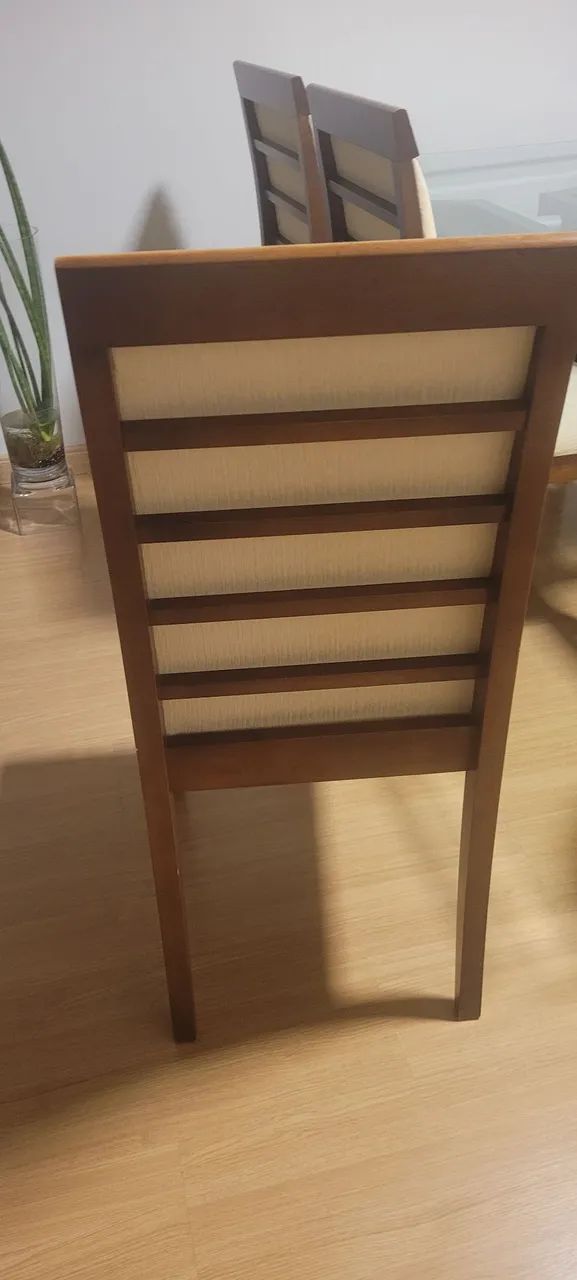 Conjunto de Mesa e 6 cadeiras  - Foto 5