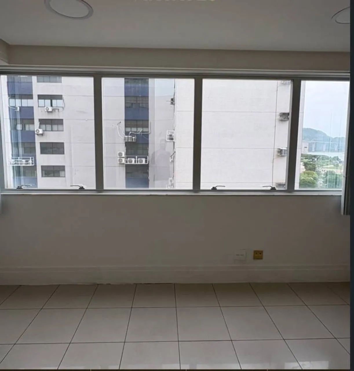 Conjunto com 5 salas comerciais no Petro Tower - Foto 3