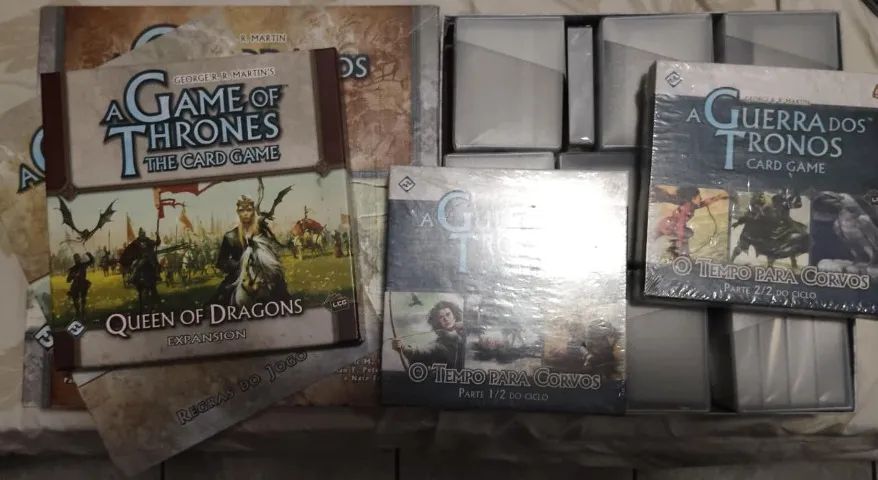 A Guerra dos Tronos: Card Game - Com 14 expansões - Foto 2