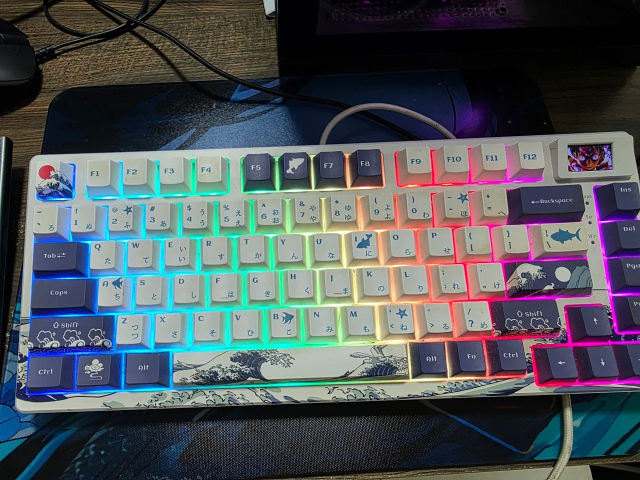 Teclado womier sk 80 com tela