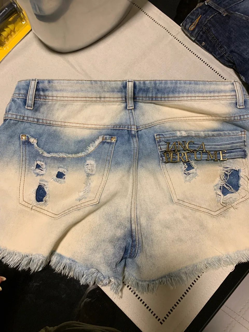 Shorts lança perfume - Foto 2