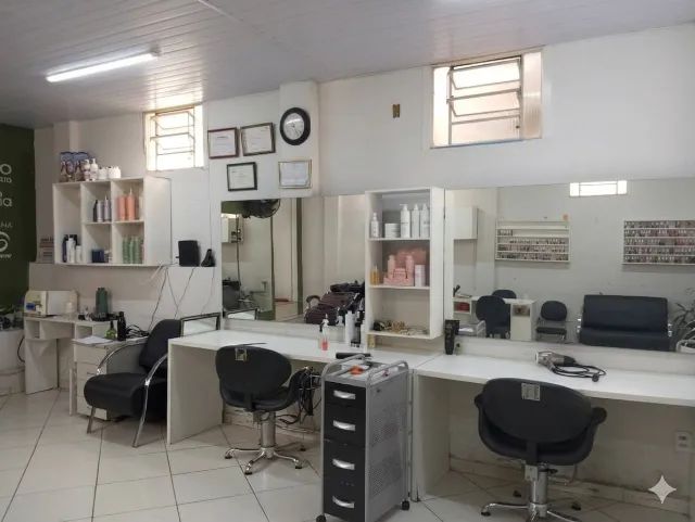 Vendo móveis completos para salão de beleza!