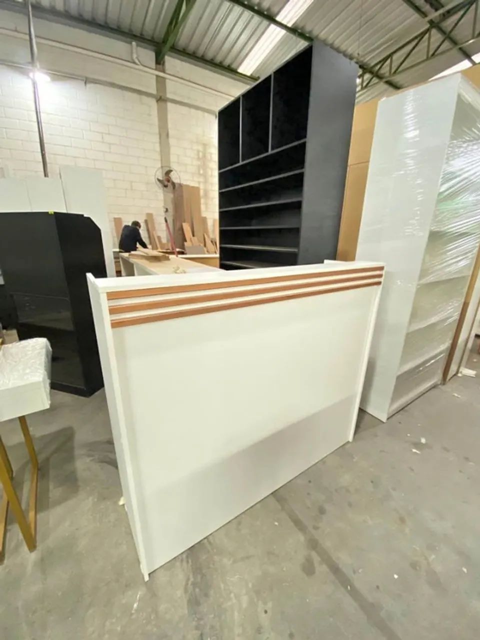  Balcão com detalhes rosé, trazendo modernidade e personalidade. - Foto 3