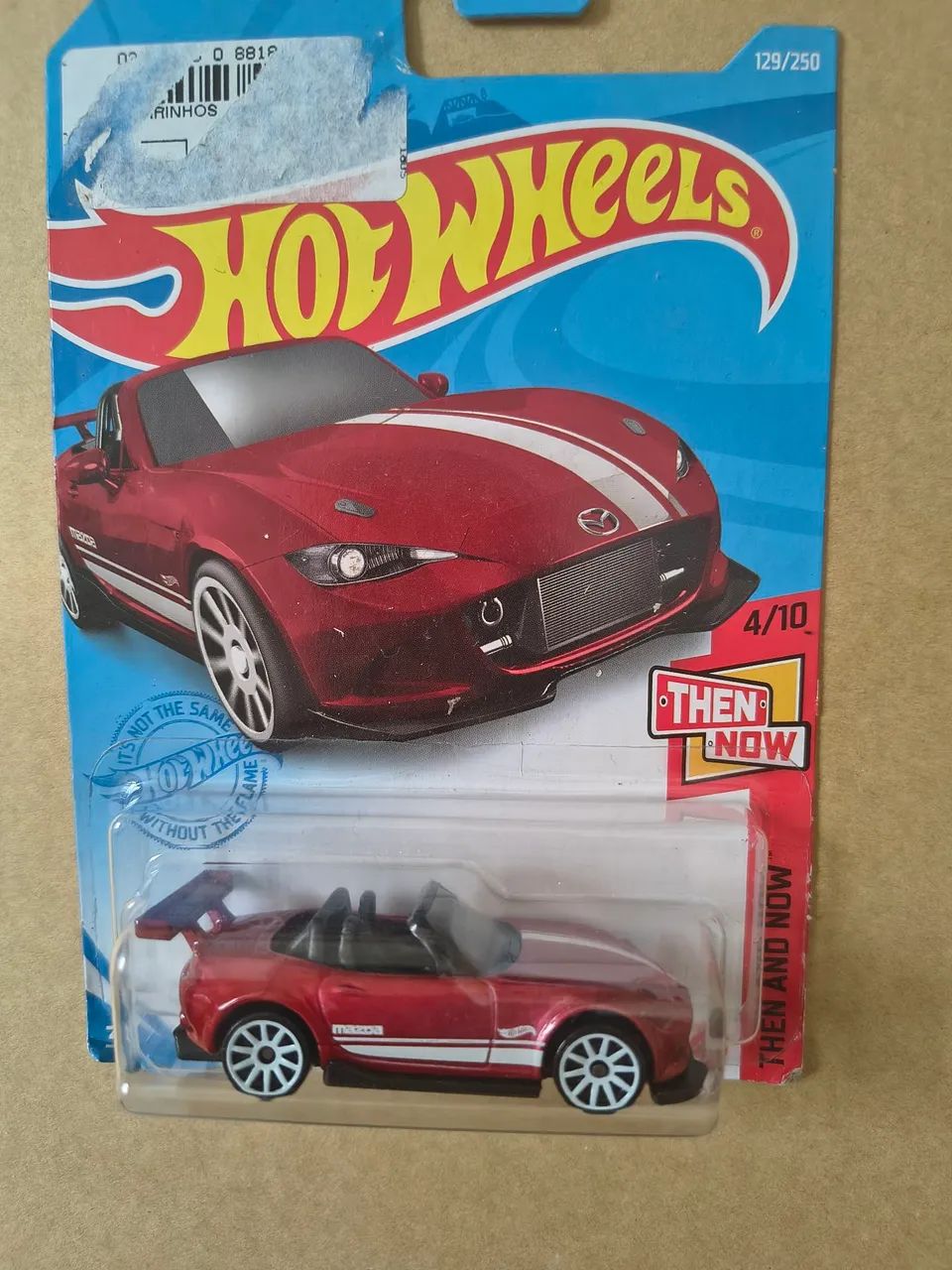 Miniatura Hot Wheels 15 Mazda MX-5 Miata de 2021 - Foto 2