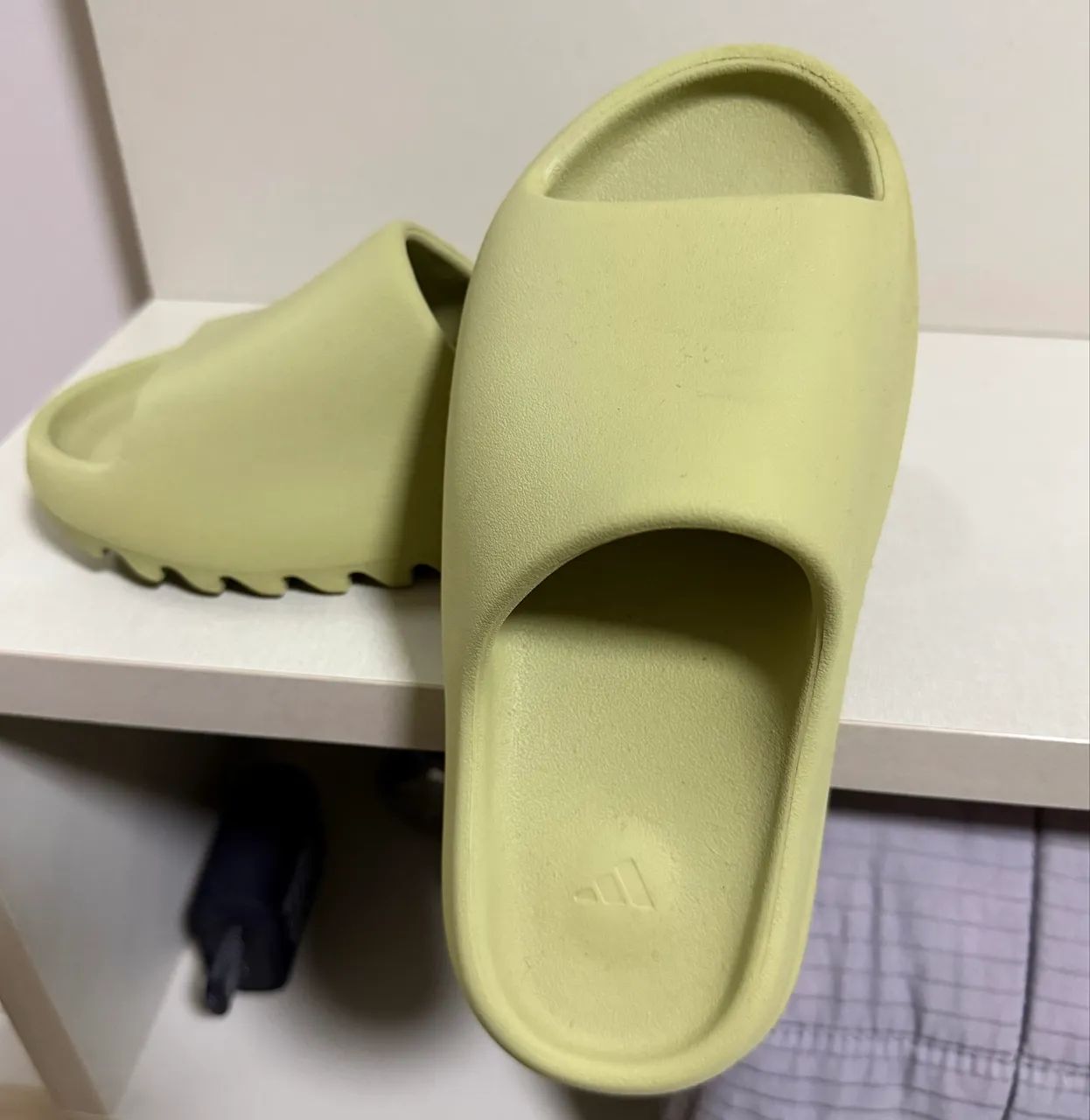 Chinelo Yeeze  - Foto 3