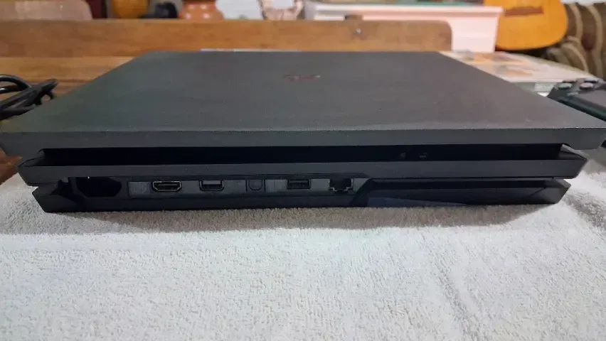 PS4 PRO 1TB + 1 CONTROLE - Foto 3