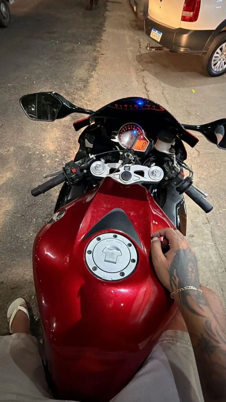 Honda CBR 1000 RR Fireblade  - Foto 3