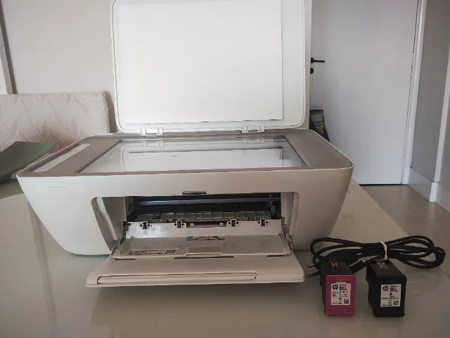 Impressora HP DeskJet 2776 Ink Advantage - Foto 3