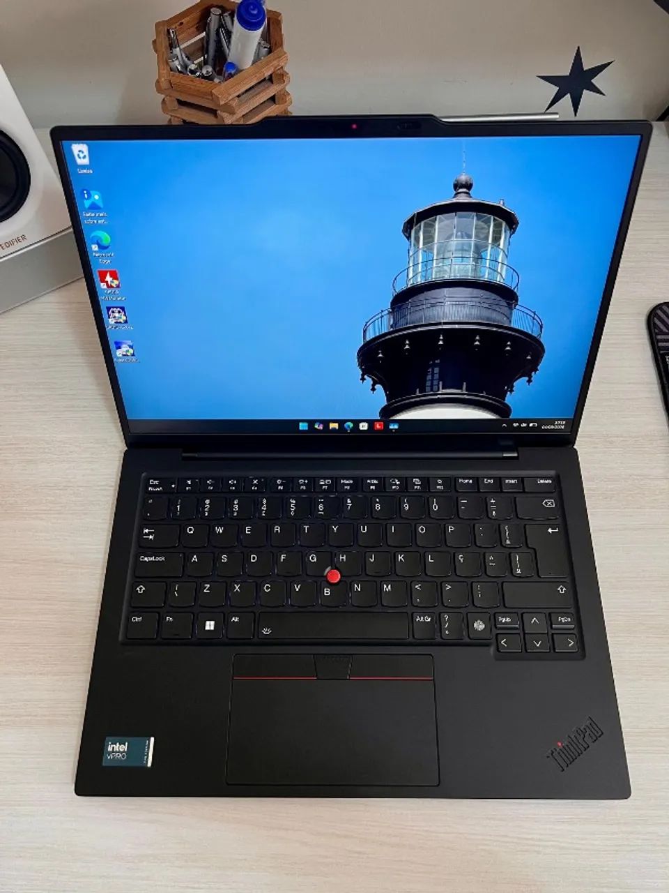 Thinkpad x1 Carbon Gen 12 16gb DDR5 6400 mhz 256 SSD Win 11 Pro