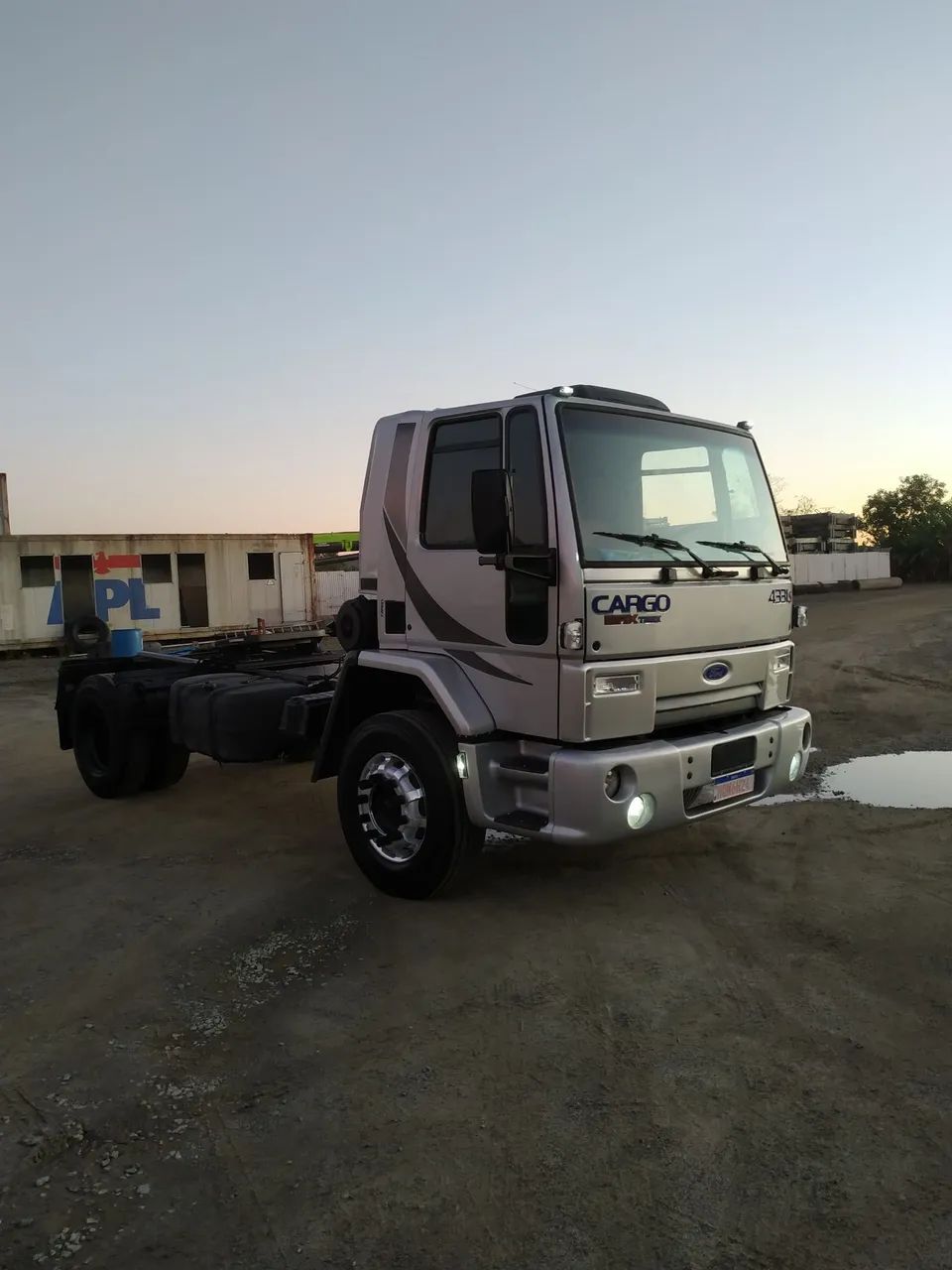 Ford cargo 4331
