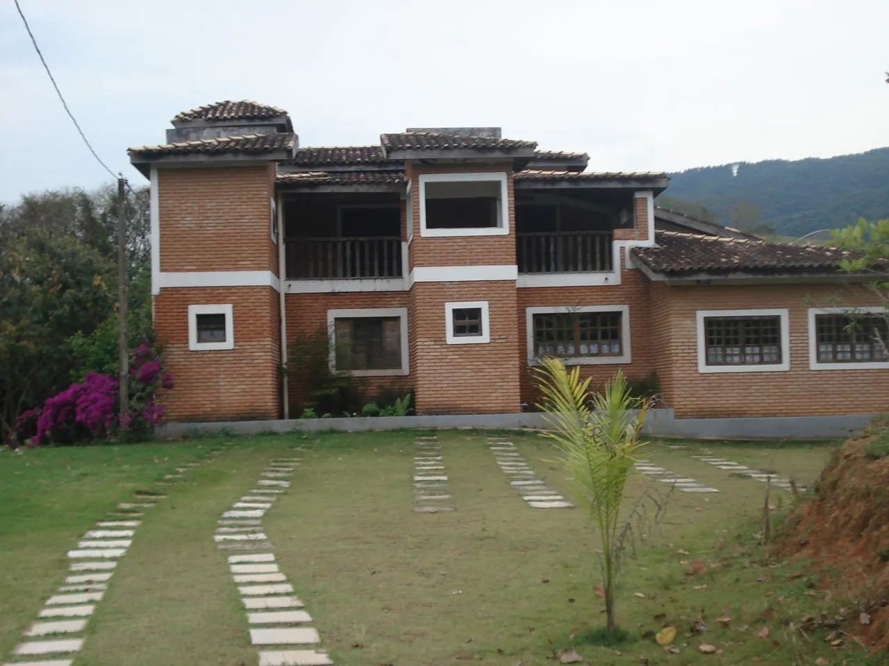 Empreiteiro, fazemos construções, reformas de casas, apartamentos, escolas, lojas, galpões