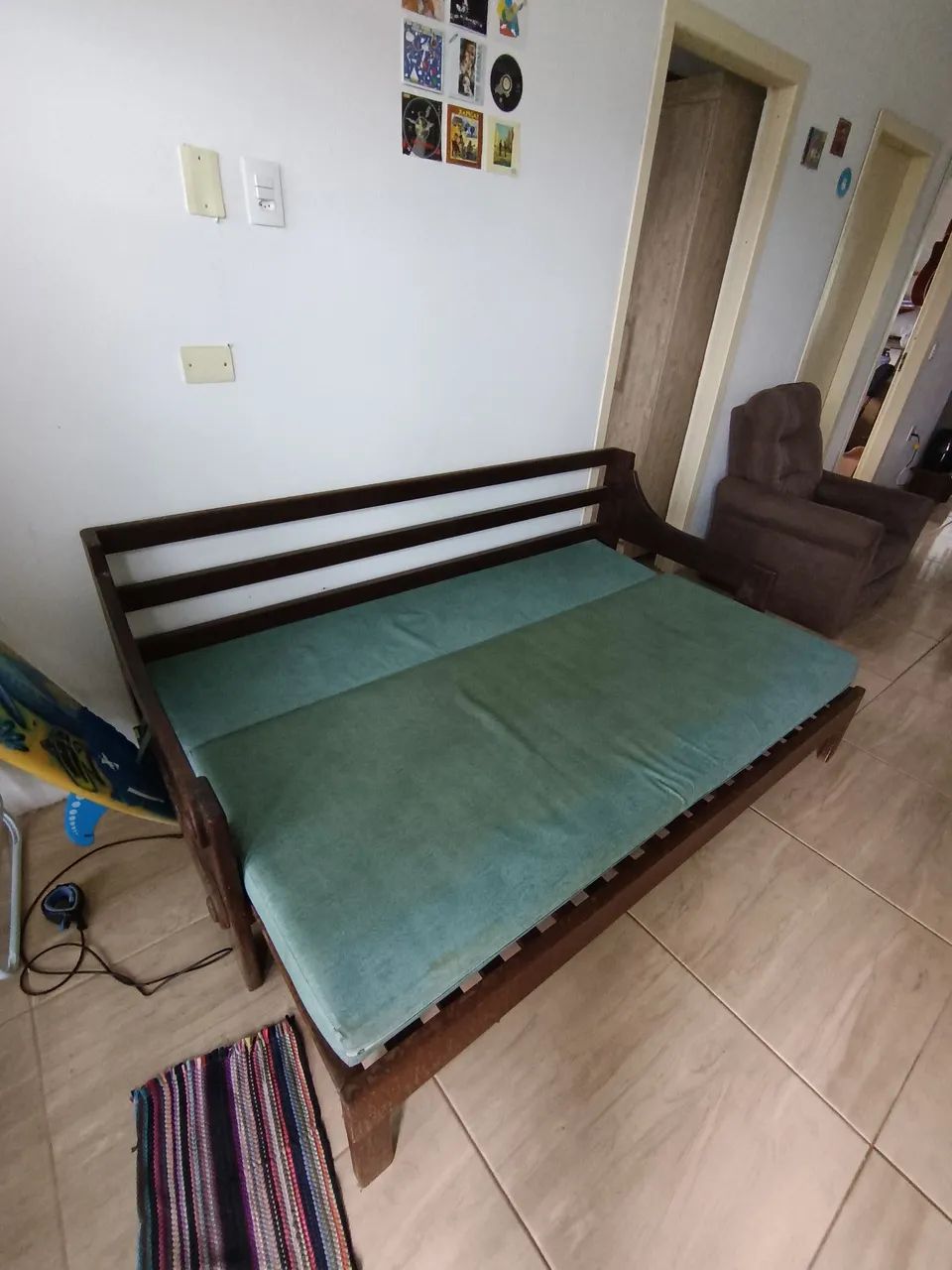 Sofá-cama extensível de madeira maciça - Foto 4