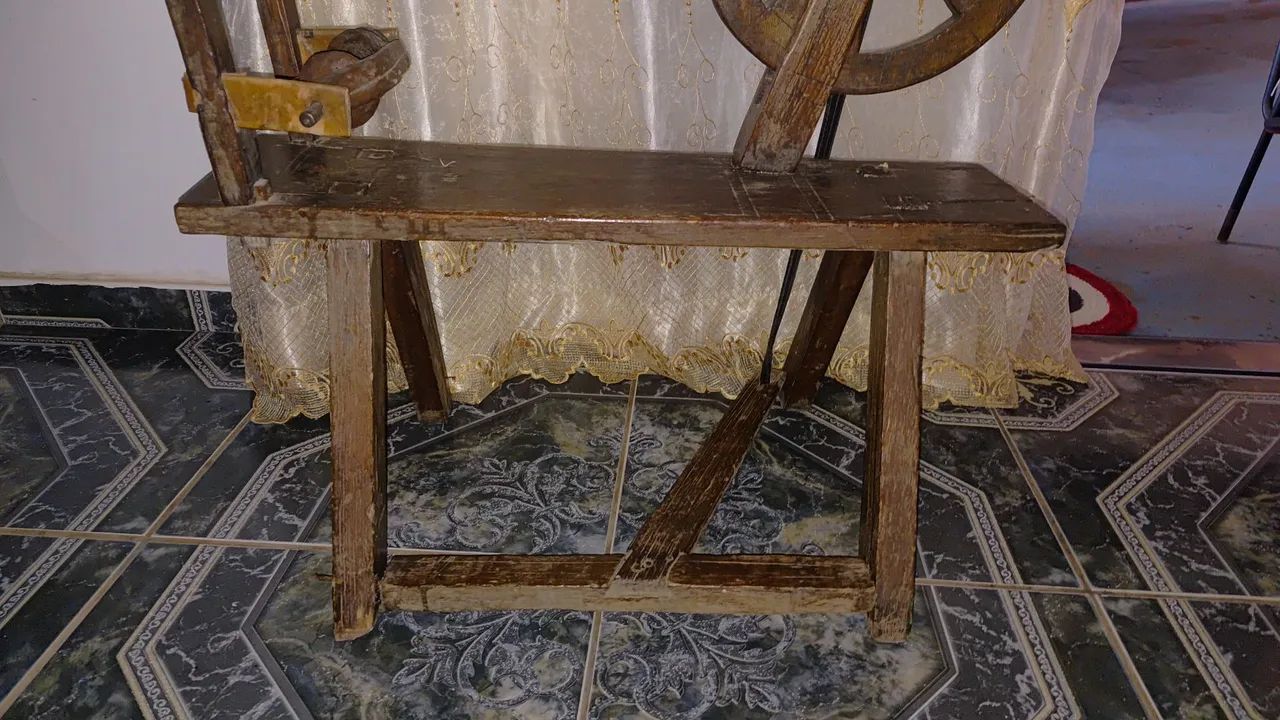 Roda Fiar. Madeira, vintage ! - Foto 2
