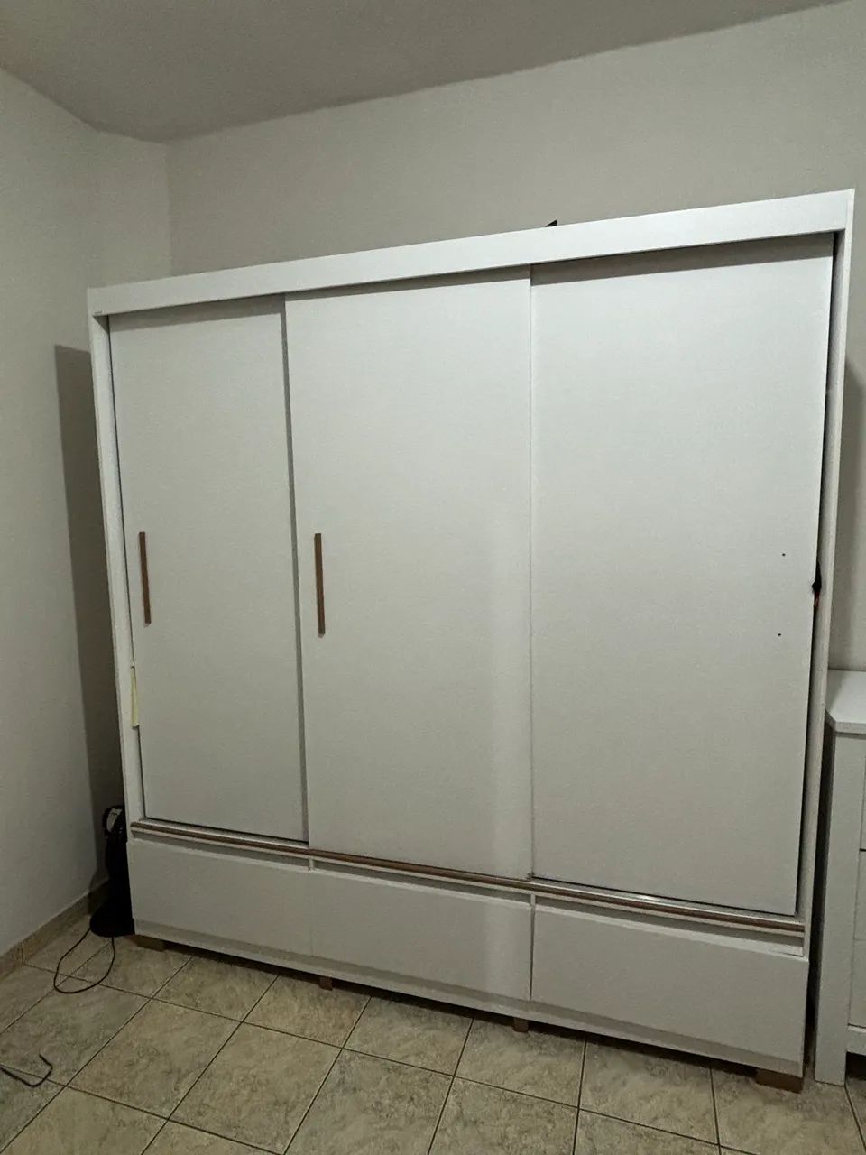 Doação guarda roupa casal branco 