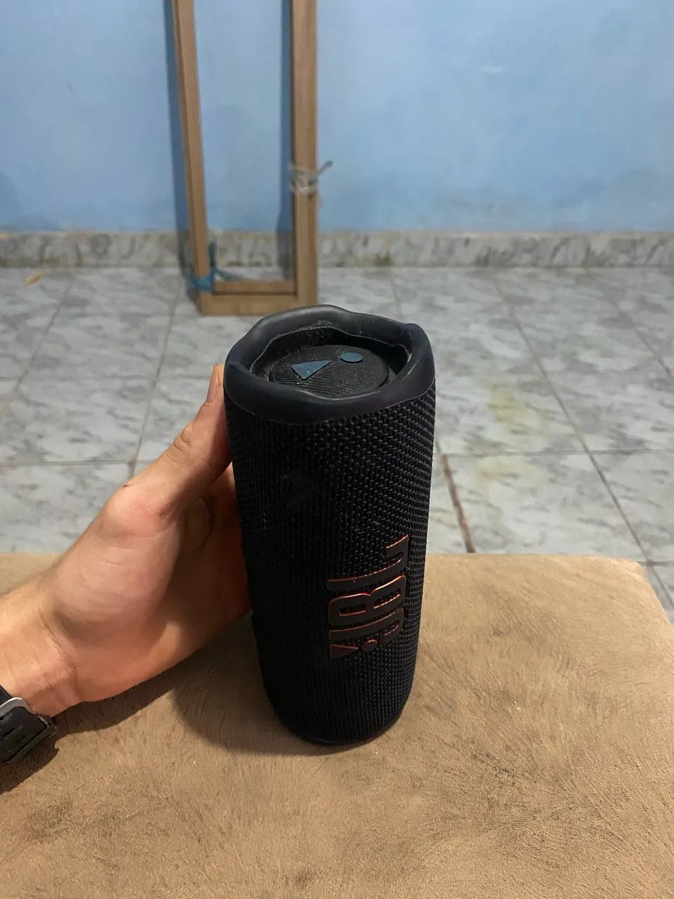 Caixinha jbl flip 6 original, apenas sem a caixa