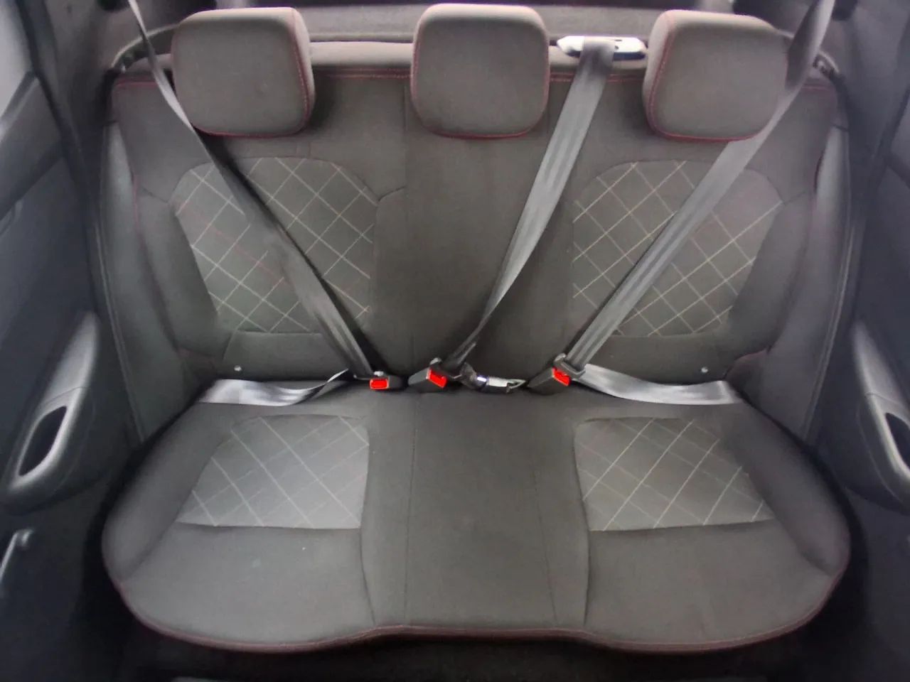 Renault Kwid 1.0 Zen, foto 18 de 18