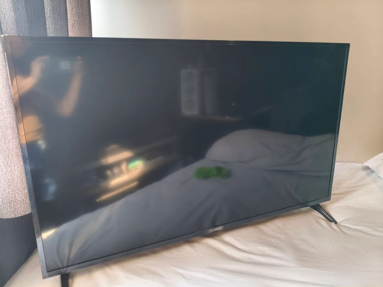  TV LG 50? 4K UHD ThinQ AI - COM  PLÁSTICOS E CAIXA! - Foto 2