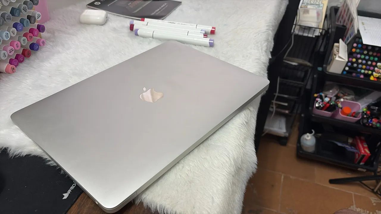 MacBook Air M1 2020, 8GB RAM, Impecável + Magic Mouse e Caixa