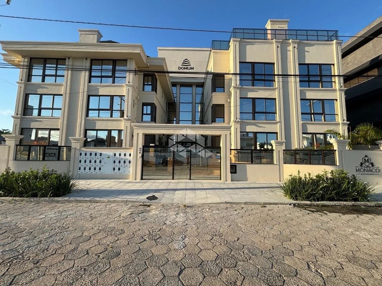 Apartamento 2 dormitórios com 2 suíte nos Ingleses