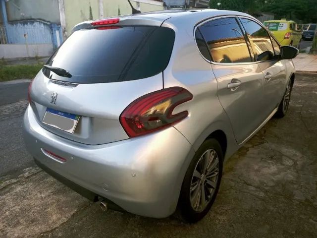 Peugeot 208 208 Griffe 1.6 Flex 16V 5p Aut. 2017