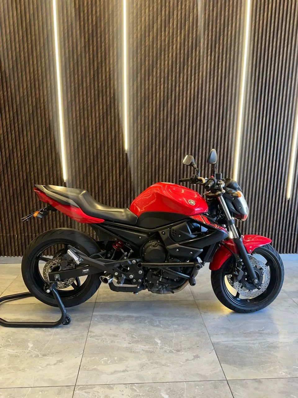 YAMAHA XJ6 2012