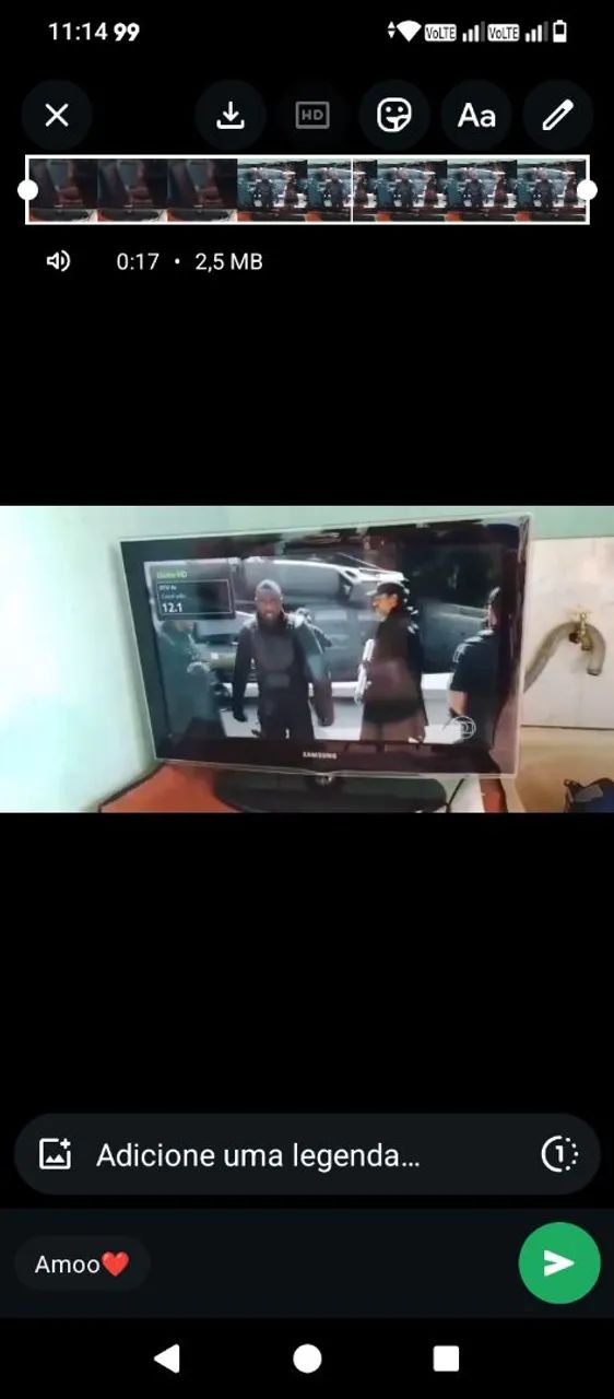 Vende-se tv 32 polegadas novinha acompanha controle não e smart - Foto 2