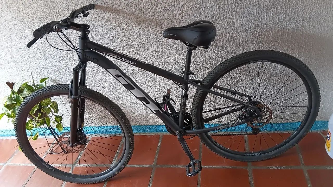 Vendo bicicleta aro 29 com NF. - Foto 2