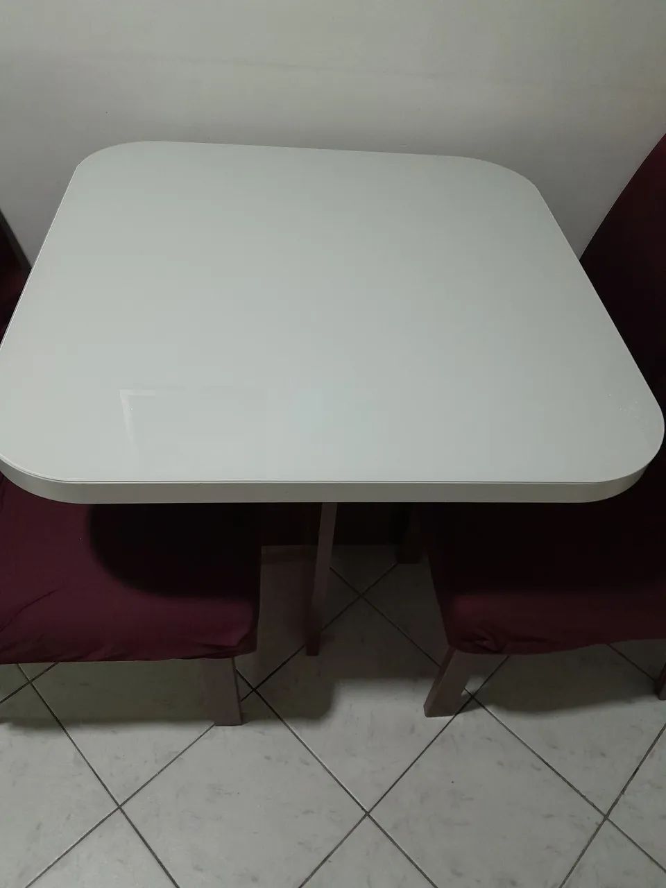 Mesa de jantar 4 cadeiras seminova - Foto 4