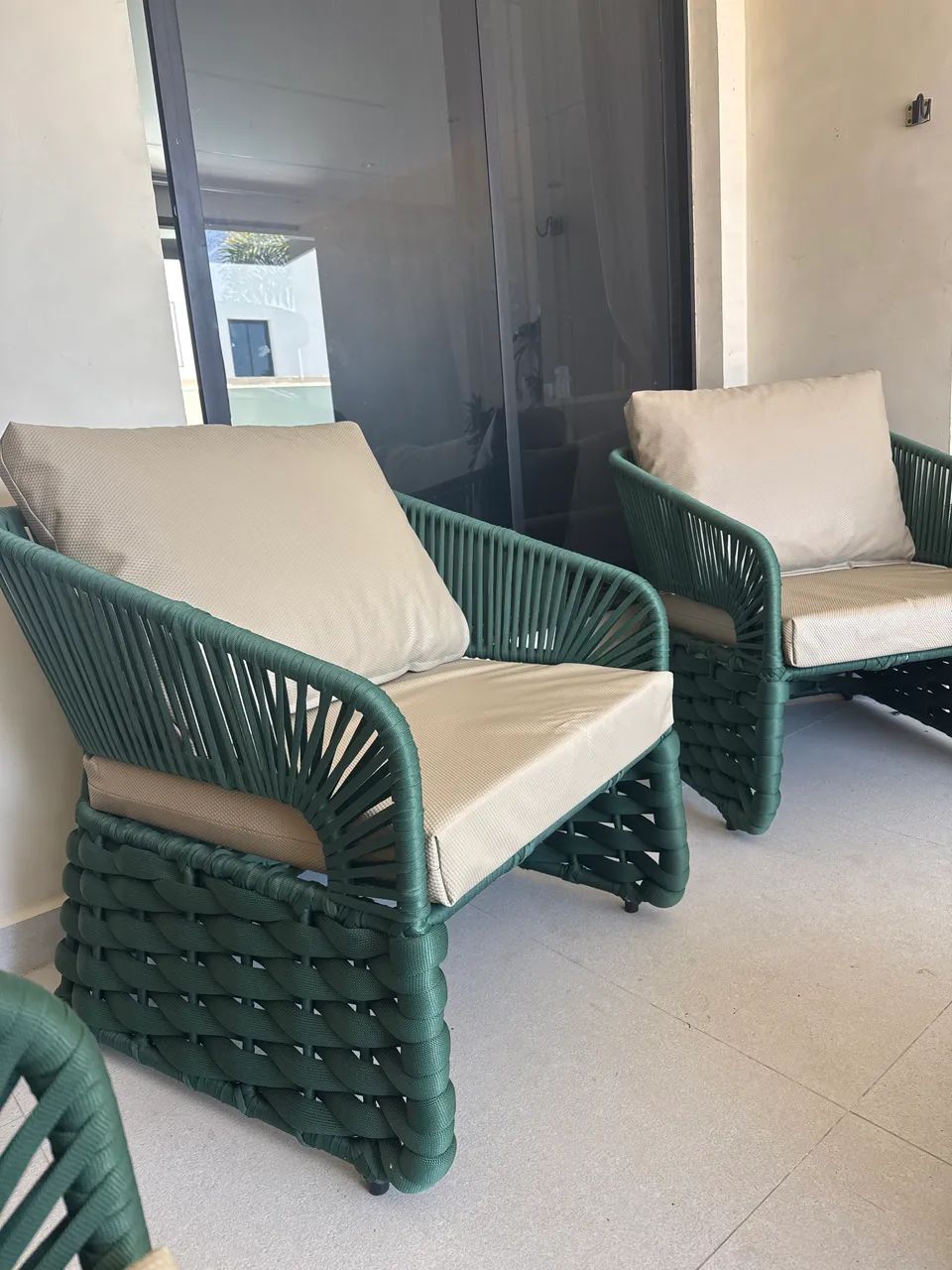 Conjunto de sofá poltronas e centro de mesa  - Foto 4