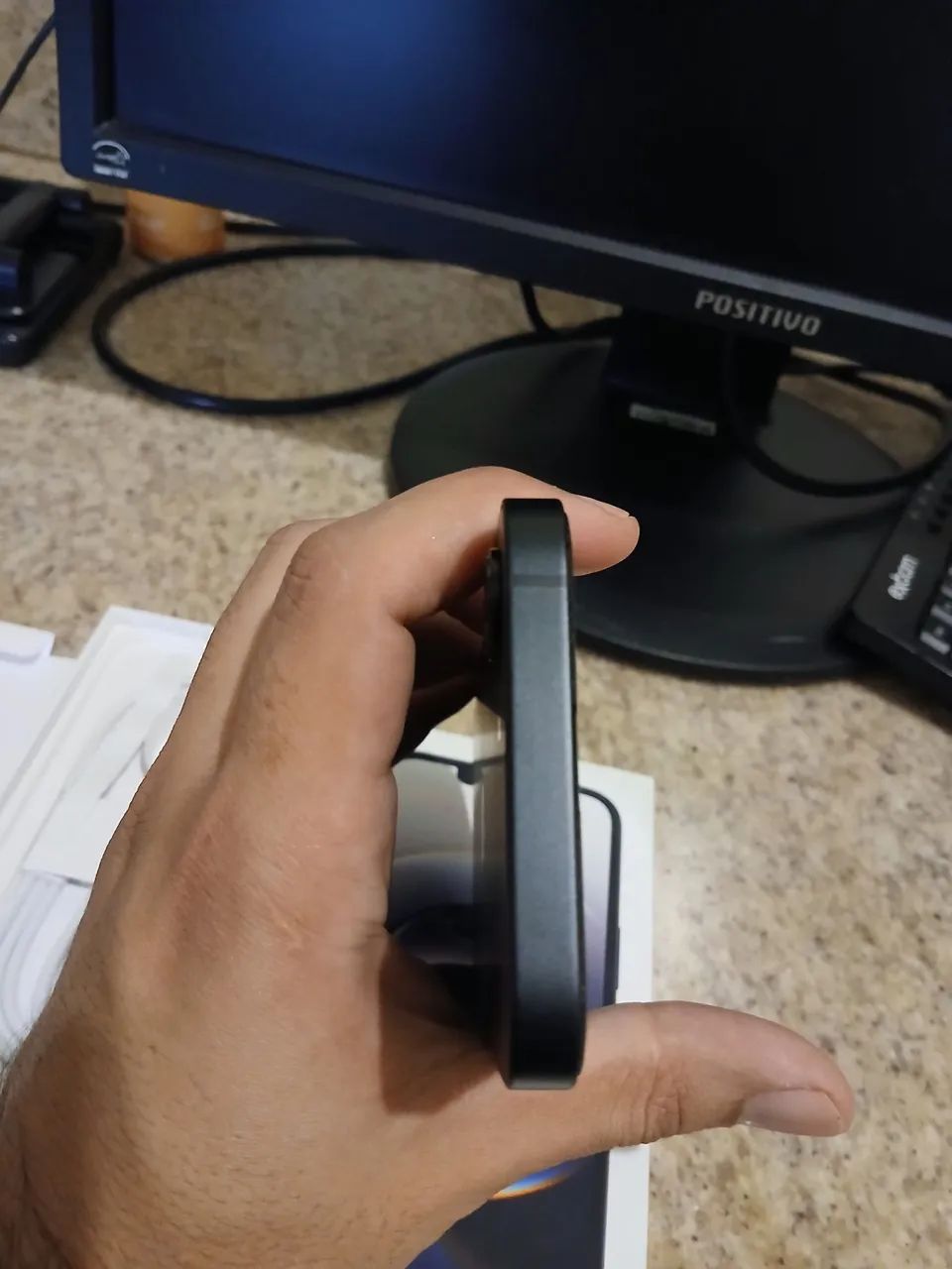 Iphone 16e 128gb seminovo - Foto 2