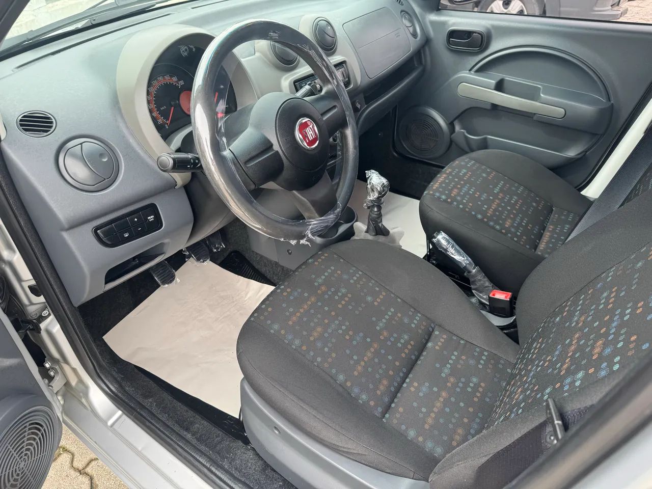 Fiat Uno Vivace/rua 1.0 EVO Fire Flex 8V 5P 2016 - Foto 5