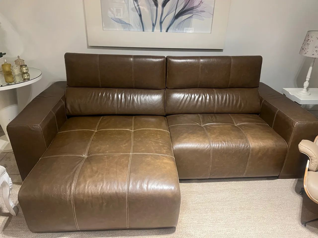 Sofá de couro retrátil com 2,56 m - Foto 2