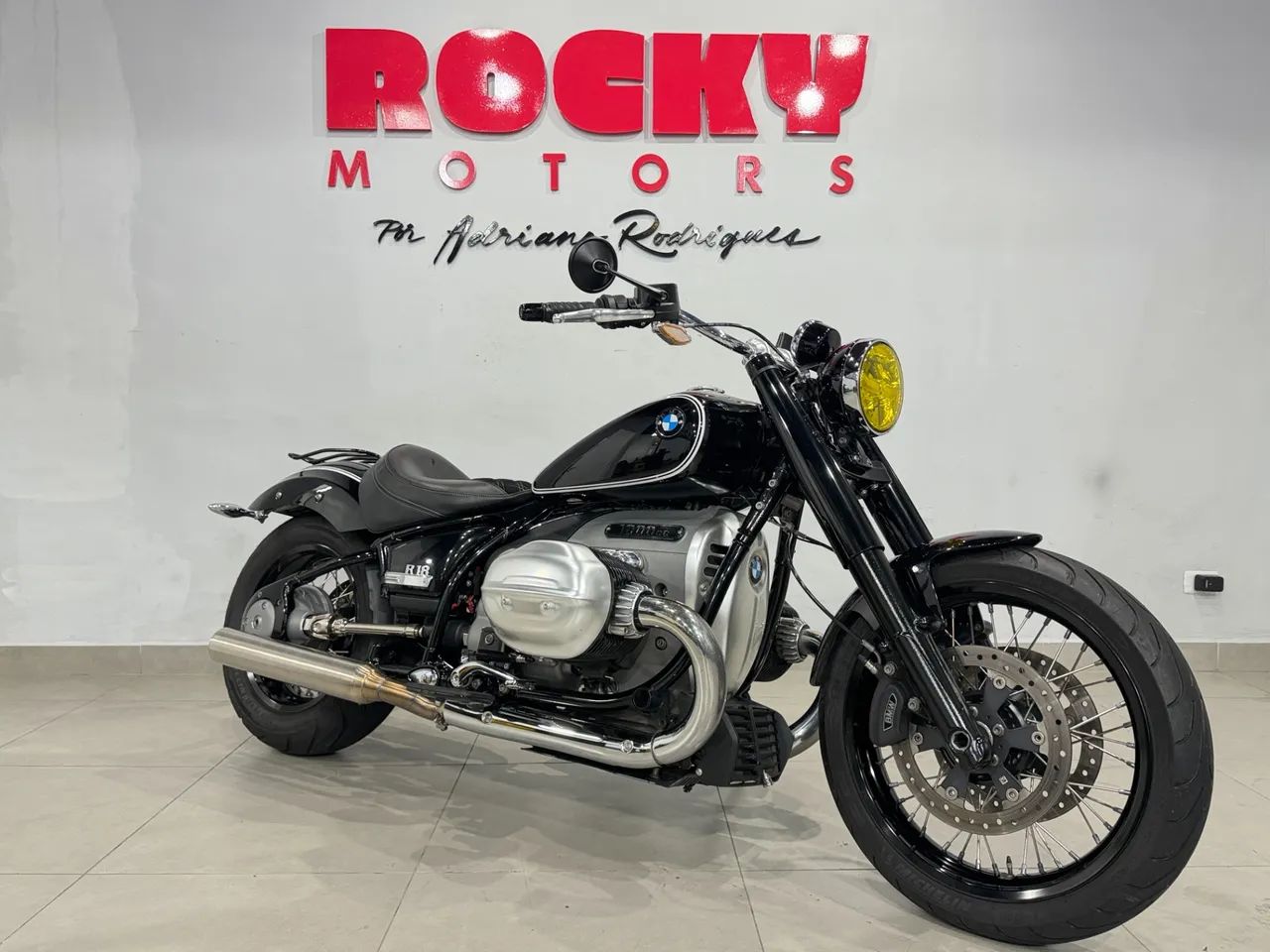 BMW R 18
