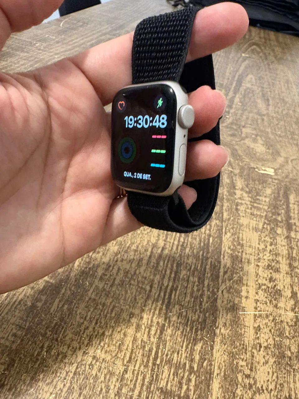 Apple Watch SE GPS Prata + 3 Pulseiras + Carregador Original - Foto 3