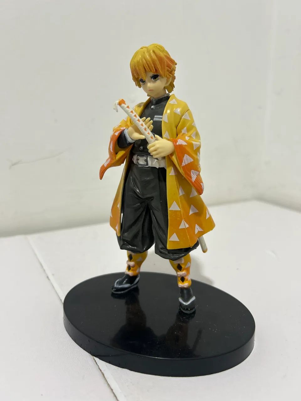 Action figure Zenitsu 