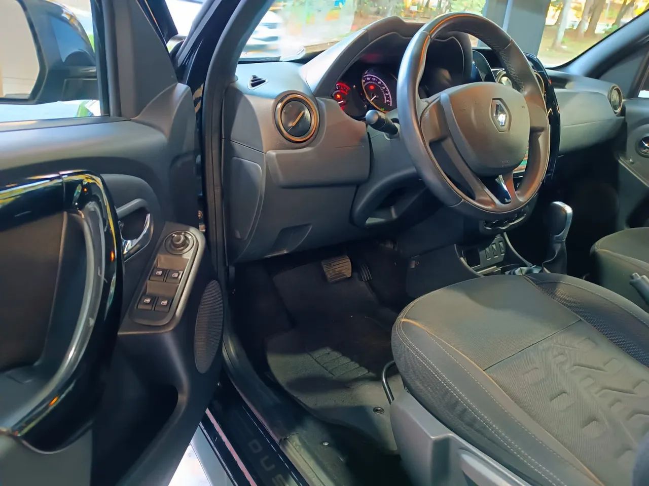 Renault Duster Dynamique 2.0 Hi-flex 16V Aut. 2017 - Foto 5