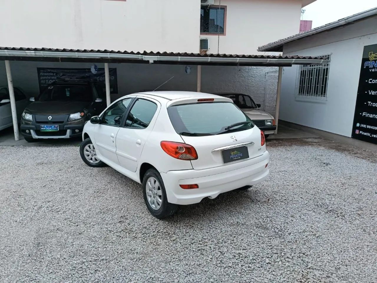 Peugeot 207 Active 1.4 Flex 8V 5P 2015 - Foto 3