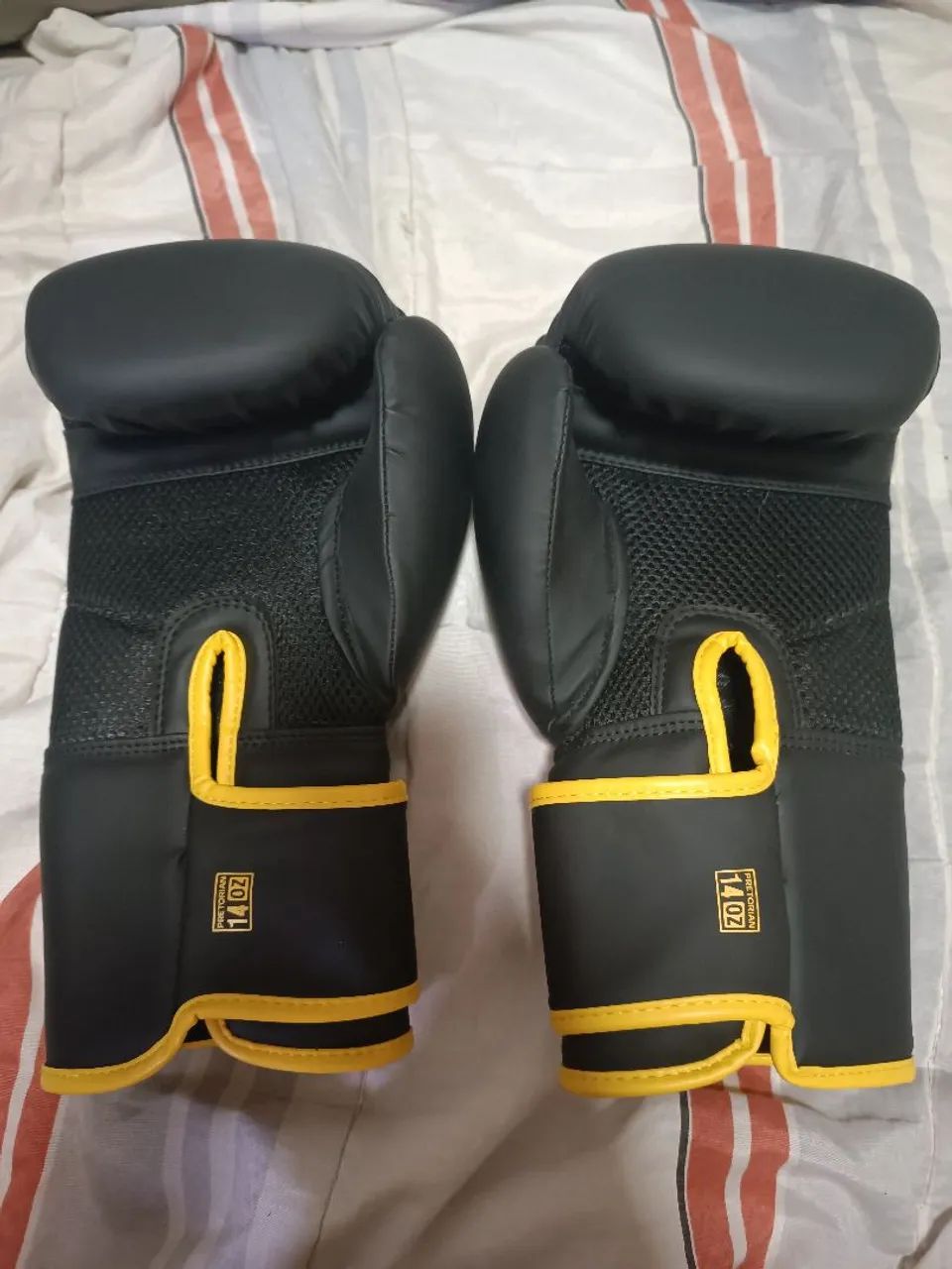 Luva Pretorian FX2 14oz + 2 Bandagens - Foto 5