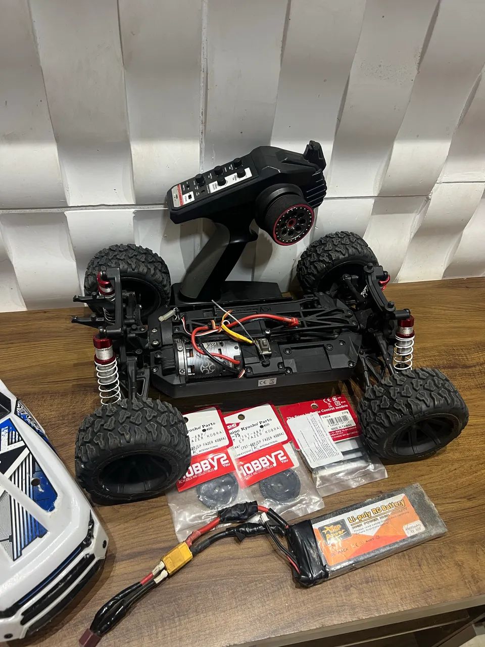 Kyosho rage buggy motor brushlles Automodelo  - Foto 3