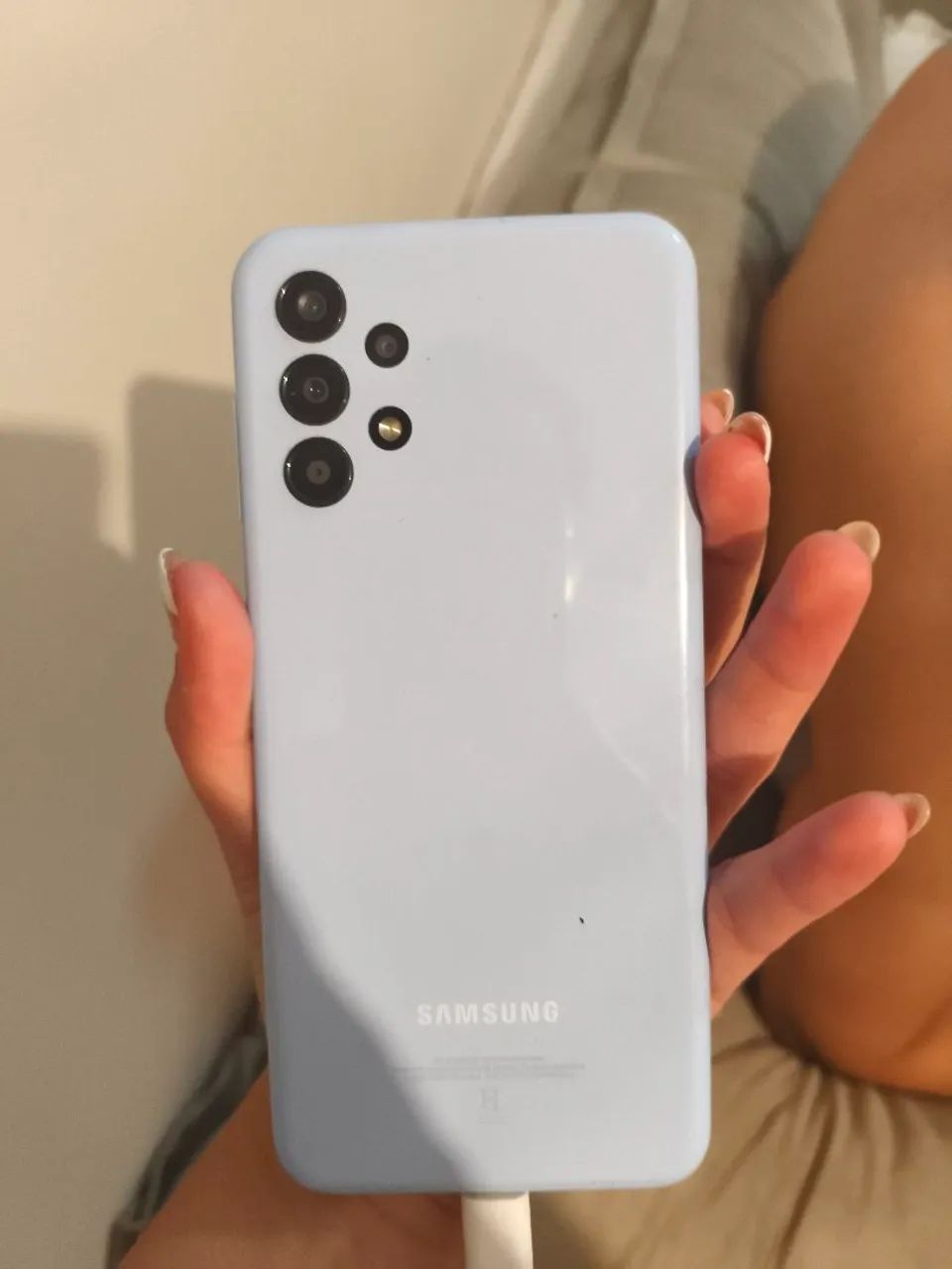 Vende-se se celular A20 em perfeito estado 