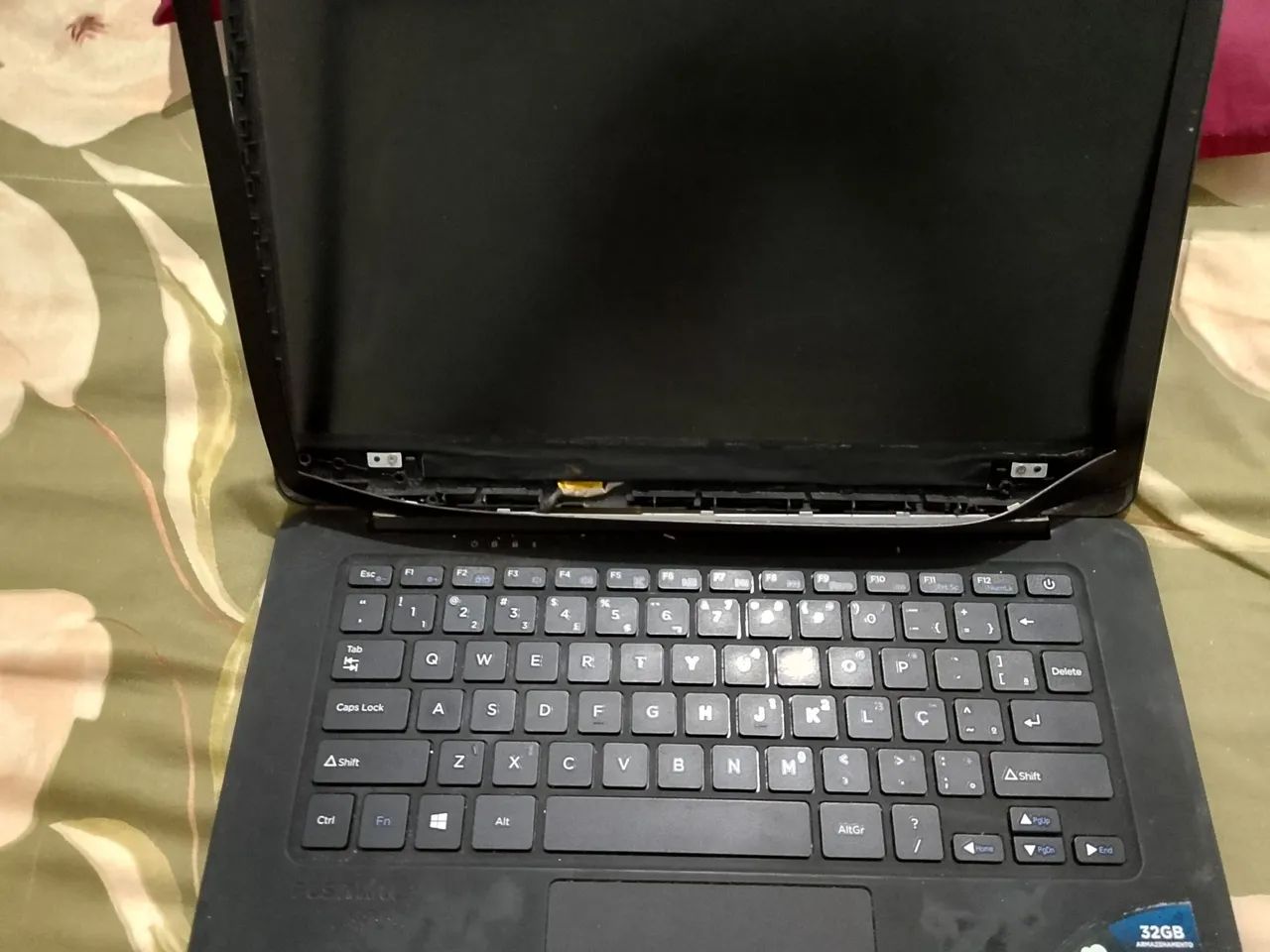 Notebook Positivo motion  com defeito, não liga - para retirar peças.<br> - Foto 4