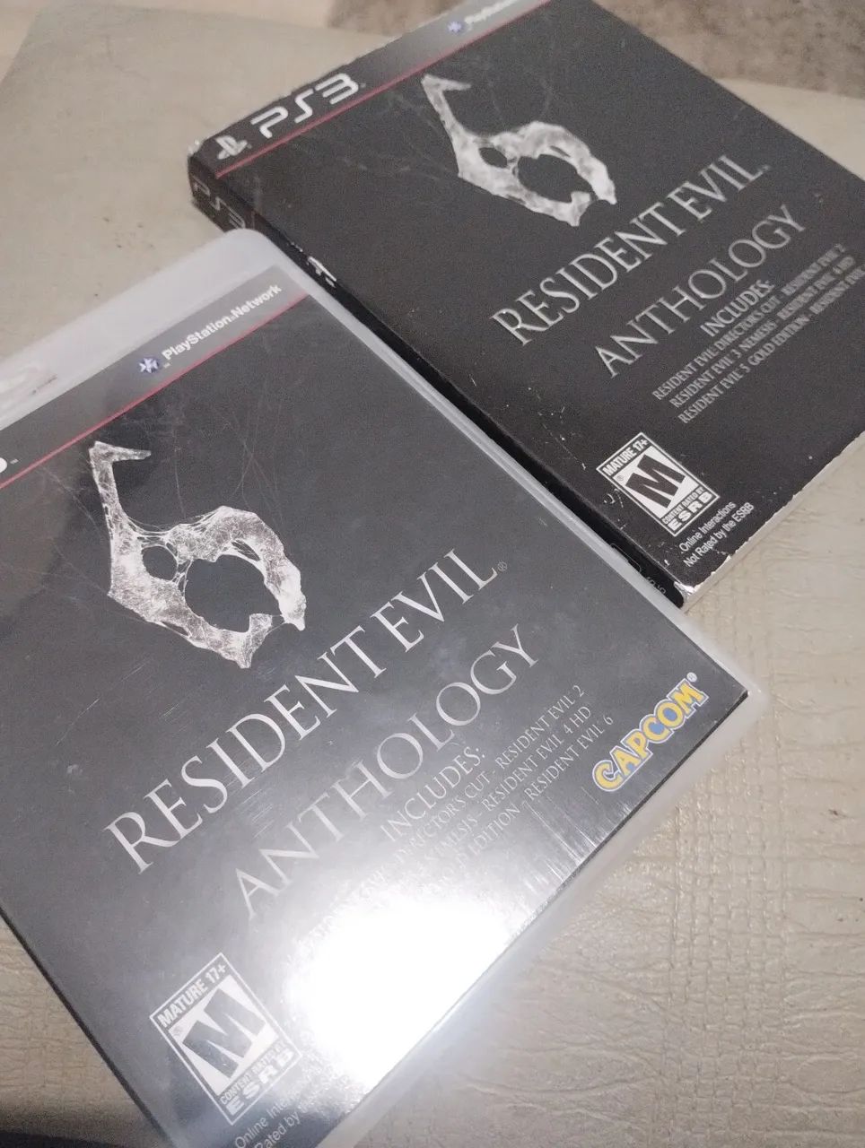 Resident Evil 6 com luva - Foto 2