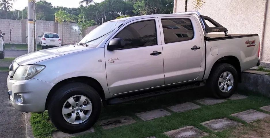 Toyota Hilux Hilux CD D4-D 4x4 2.5 16V 102cv TB Dies. 2011