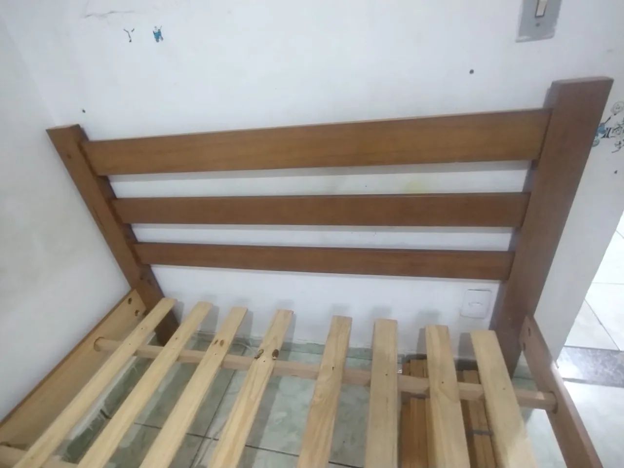 Estrado de cama de casal 