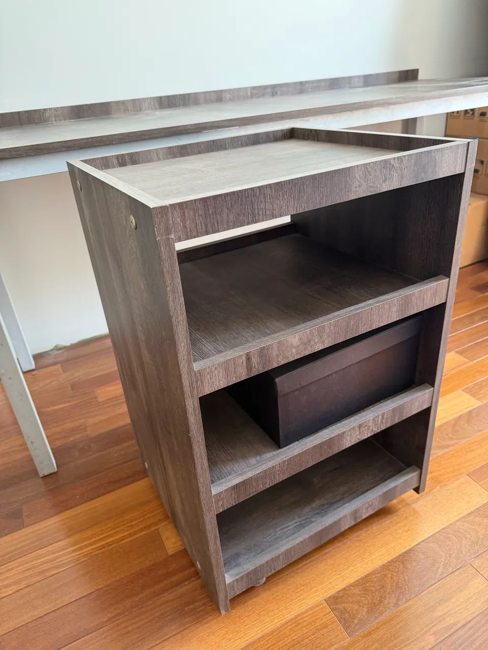 Mesa e nicho com rodinha em MDF - Foto 4