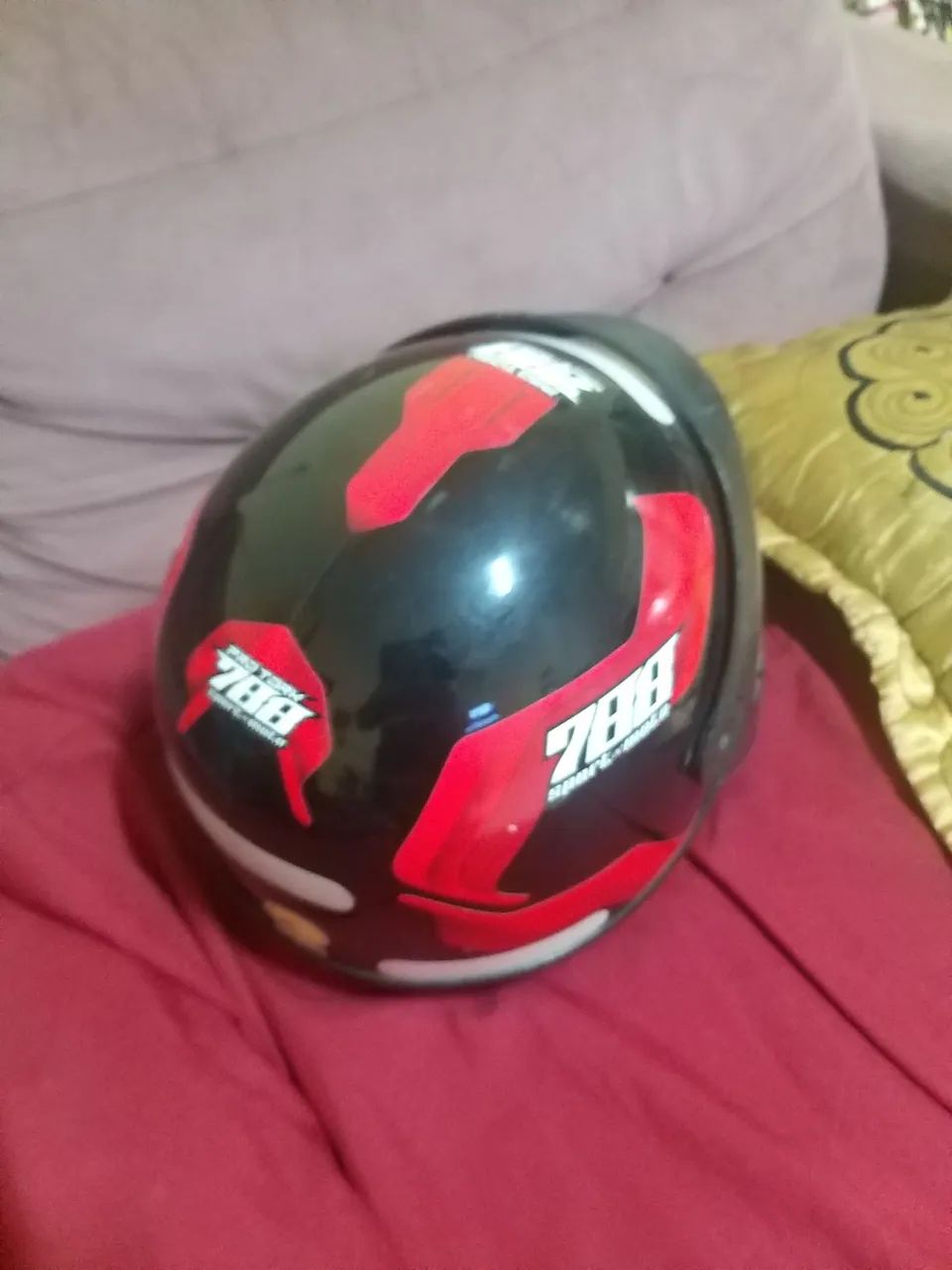 Desapego de capacete pra moto  - Foto 2