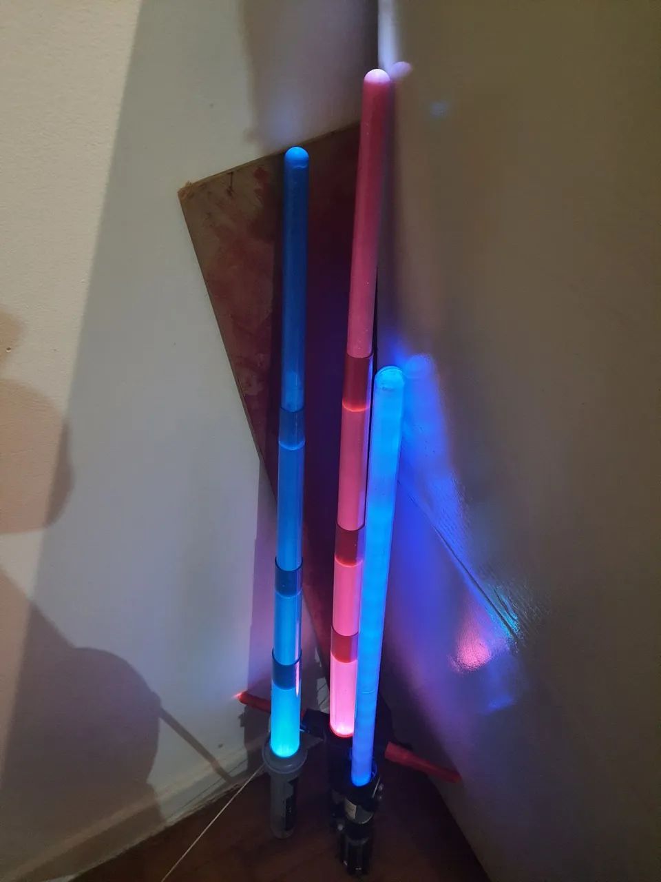 Espadas luminosas originais usadas