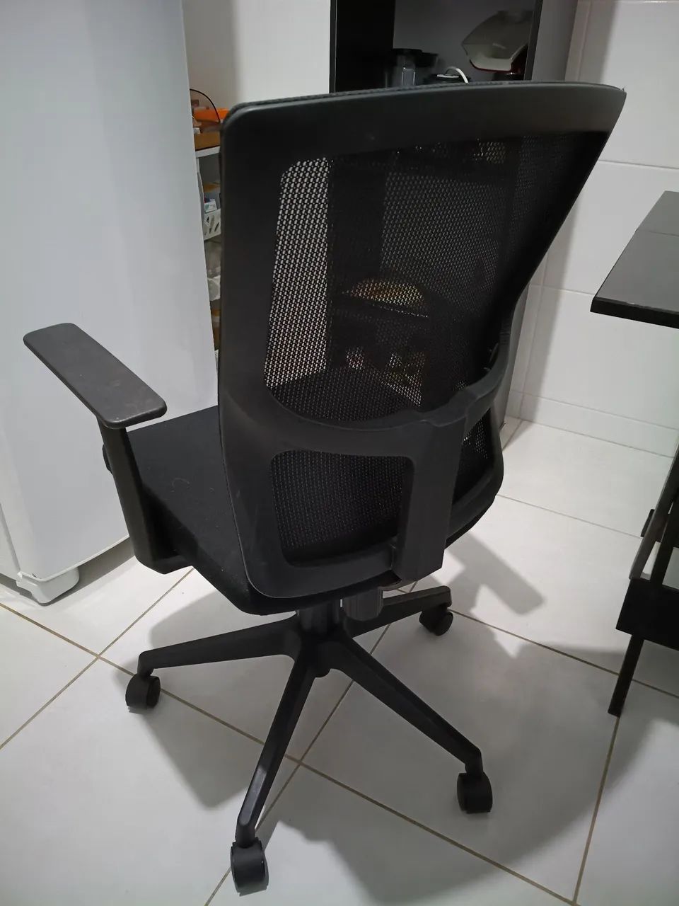 Cadeira de escritório/home office Elegrin - Foto 2